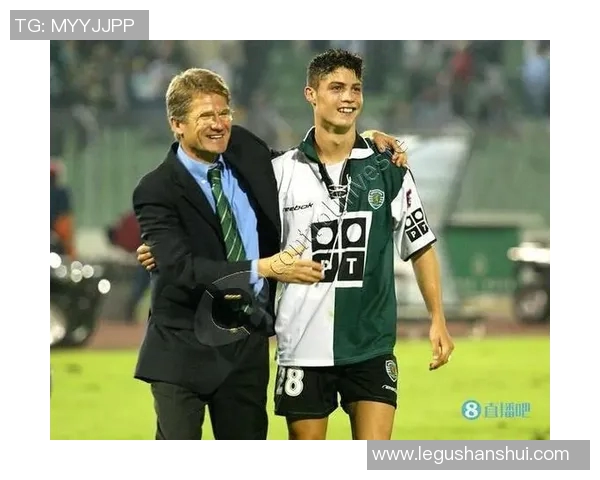 足球界的秃顶明星是谁他的成就与风采让人难以忘怀