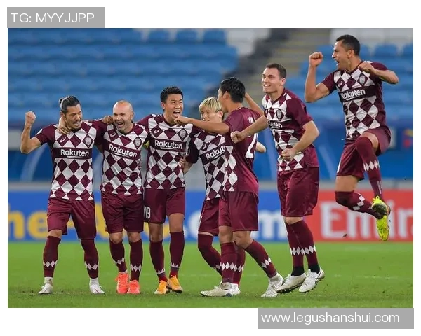 神户胜利船与横滨水手近期表现分析与对比探讨